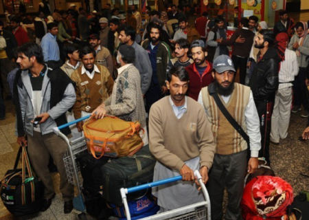 متحدہ عرب امارات نے پاکستان کے 15 ھزار شیعہ کو خالی ہاتھ  وہاں سے نکال دیا